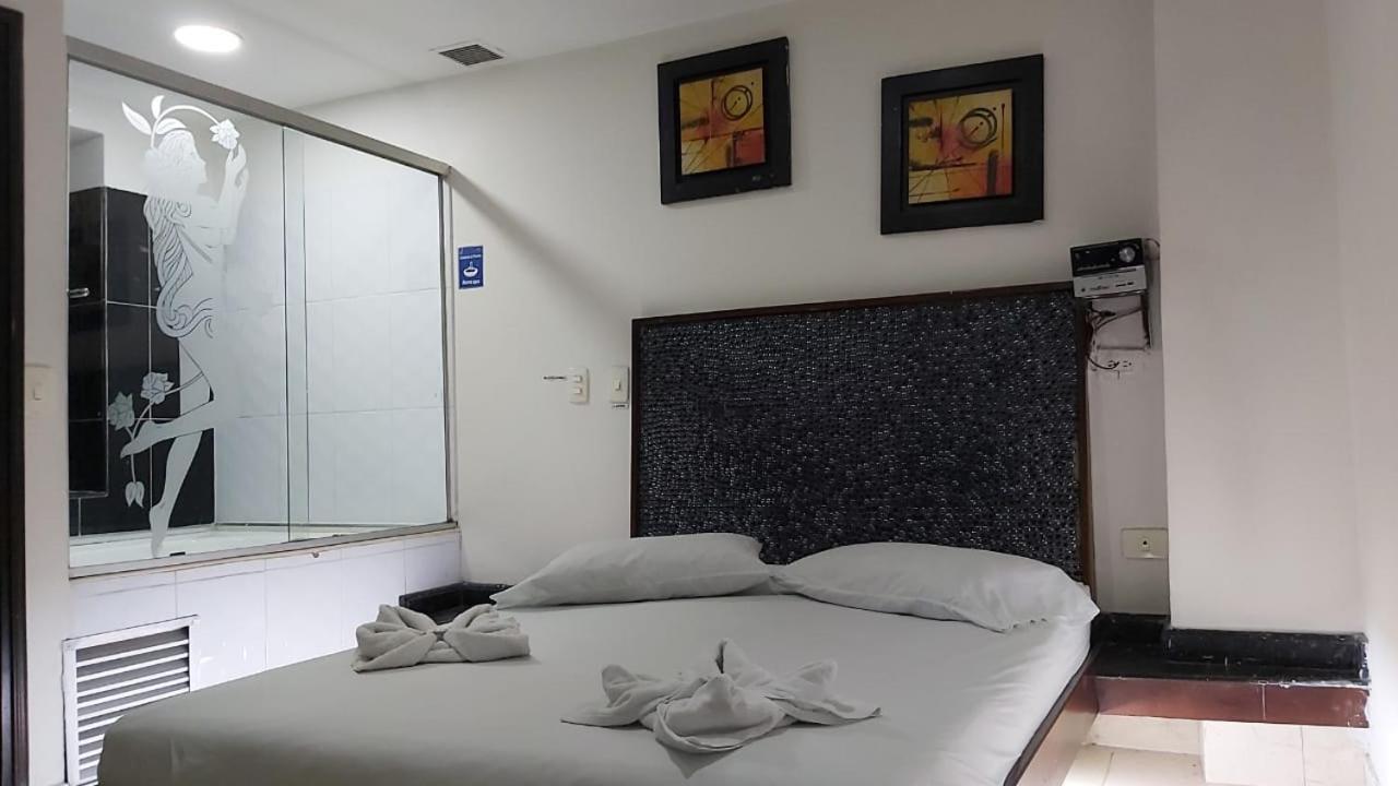 Hotel Marat Suite Medellín Exteriör bild